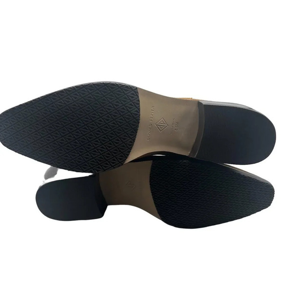 Donald Pliner Women's Suede Mona Boot in Saddle. Sz: 8.5 - Picture 9 of 11